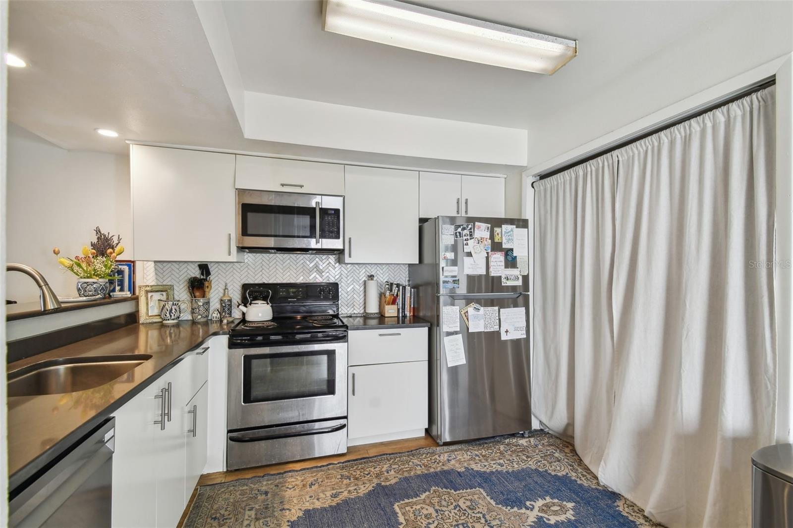 310 S DELAWARE AVE #F