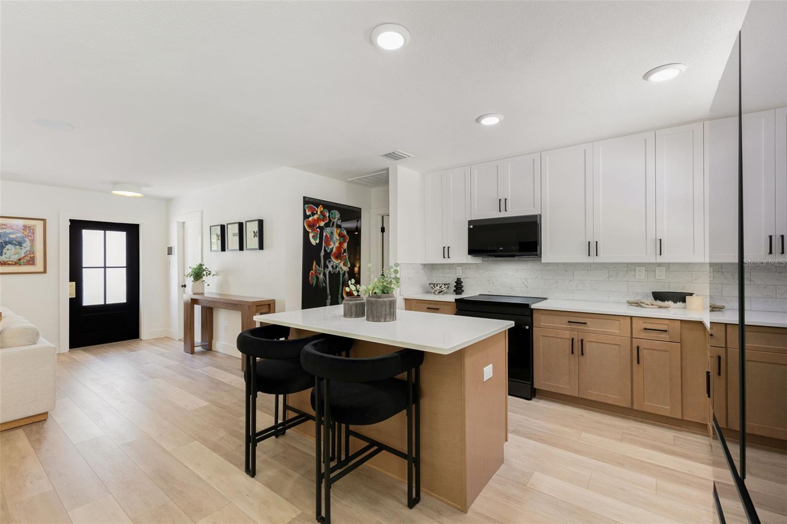 4618 BAYSHORE BLVD NE