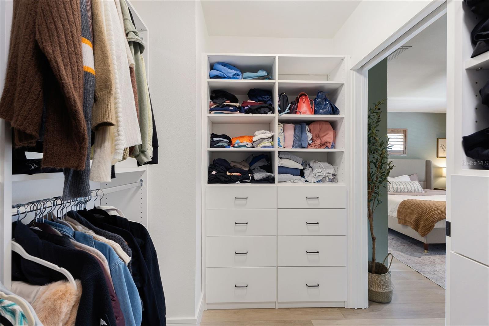 4618 BAYSHORE BLVD NE