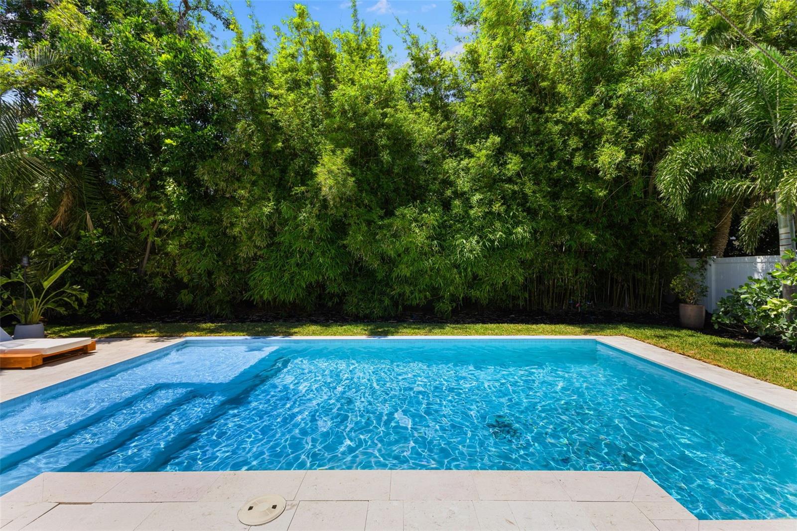 4618 BAYSHORE BLVD NE