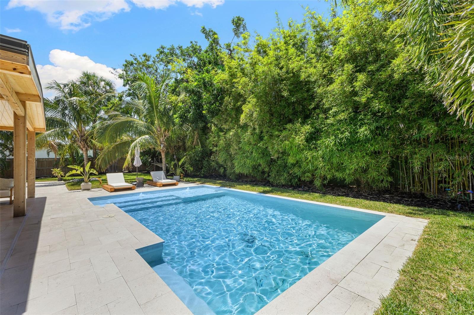 4618 BAYSHORE BLVD NE