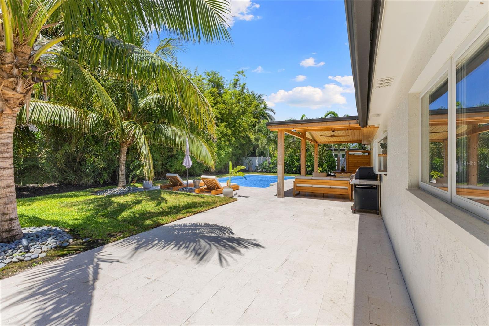 4618 BAYSHORE BLVD NE