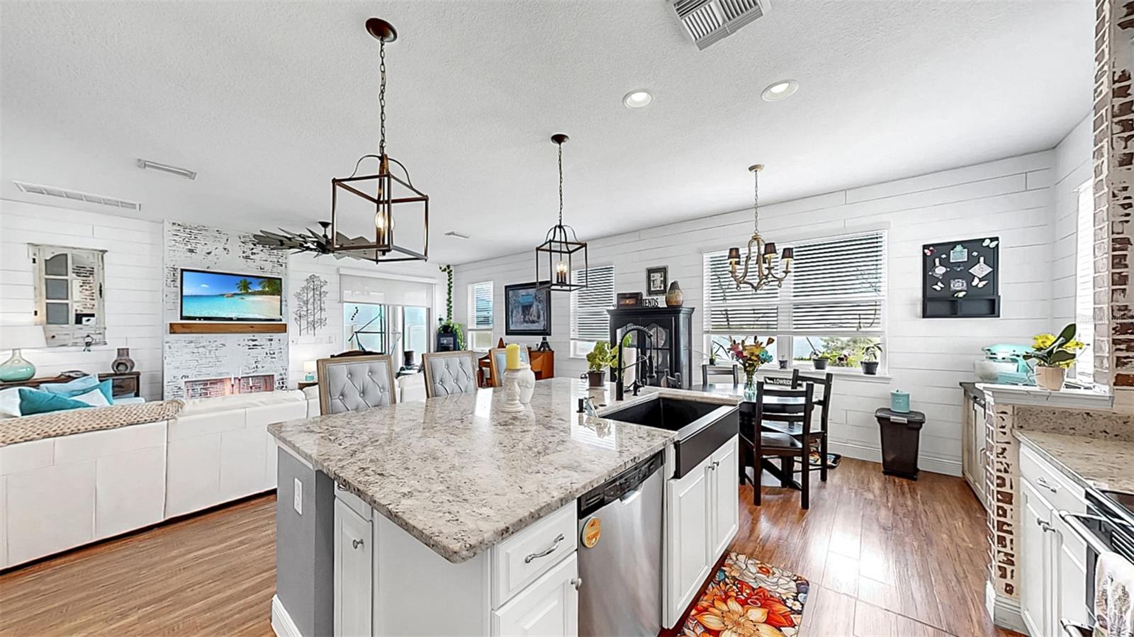 5040 INSHORE LANDING DR