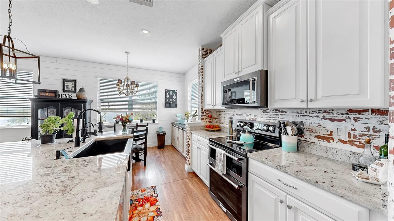 5040 INSHORE LANDING DR