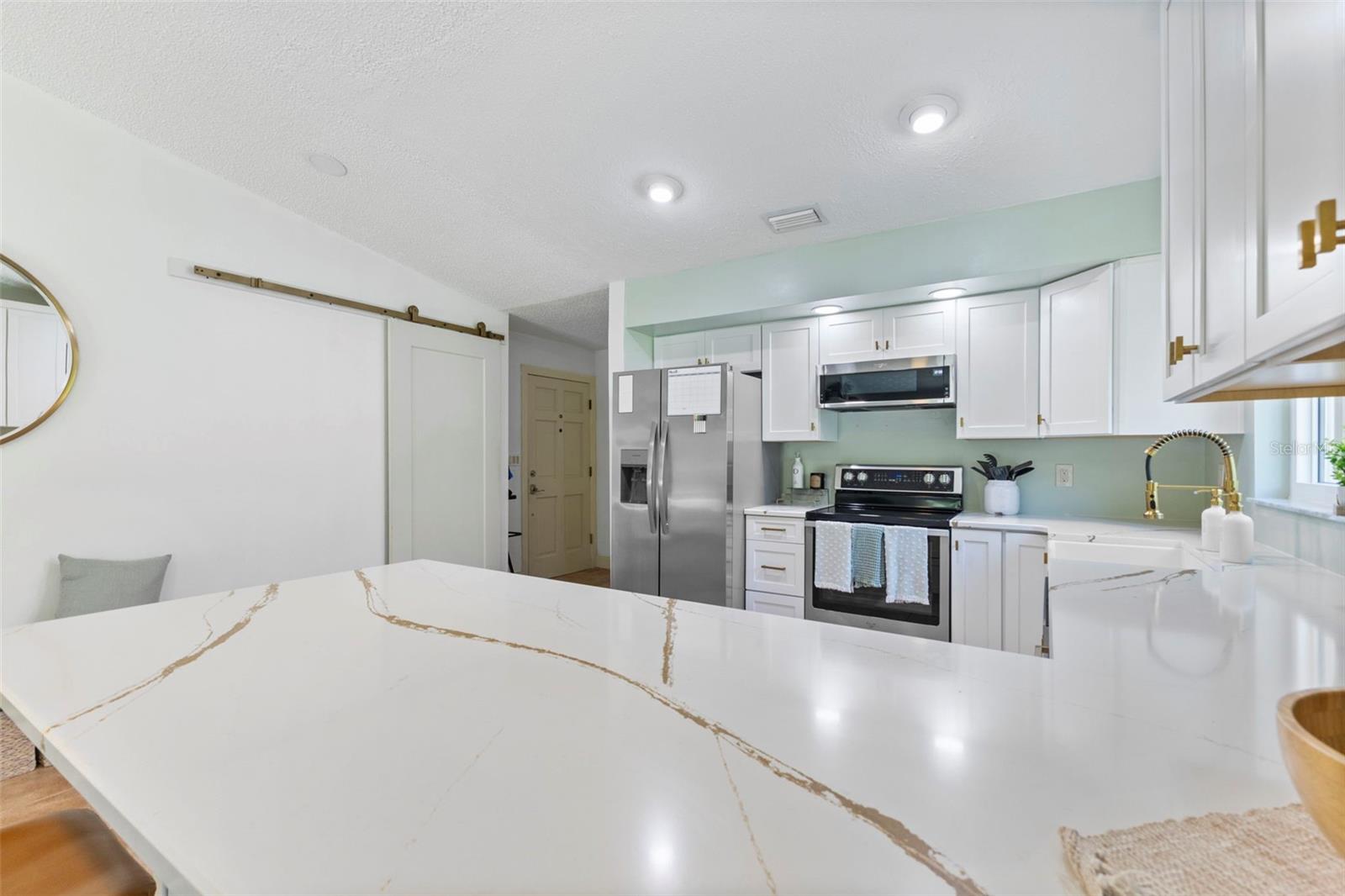 133 SE MADISON CIR N