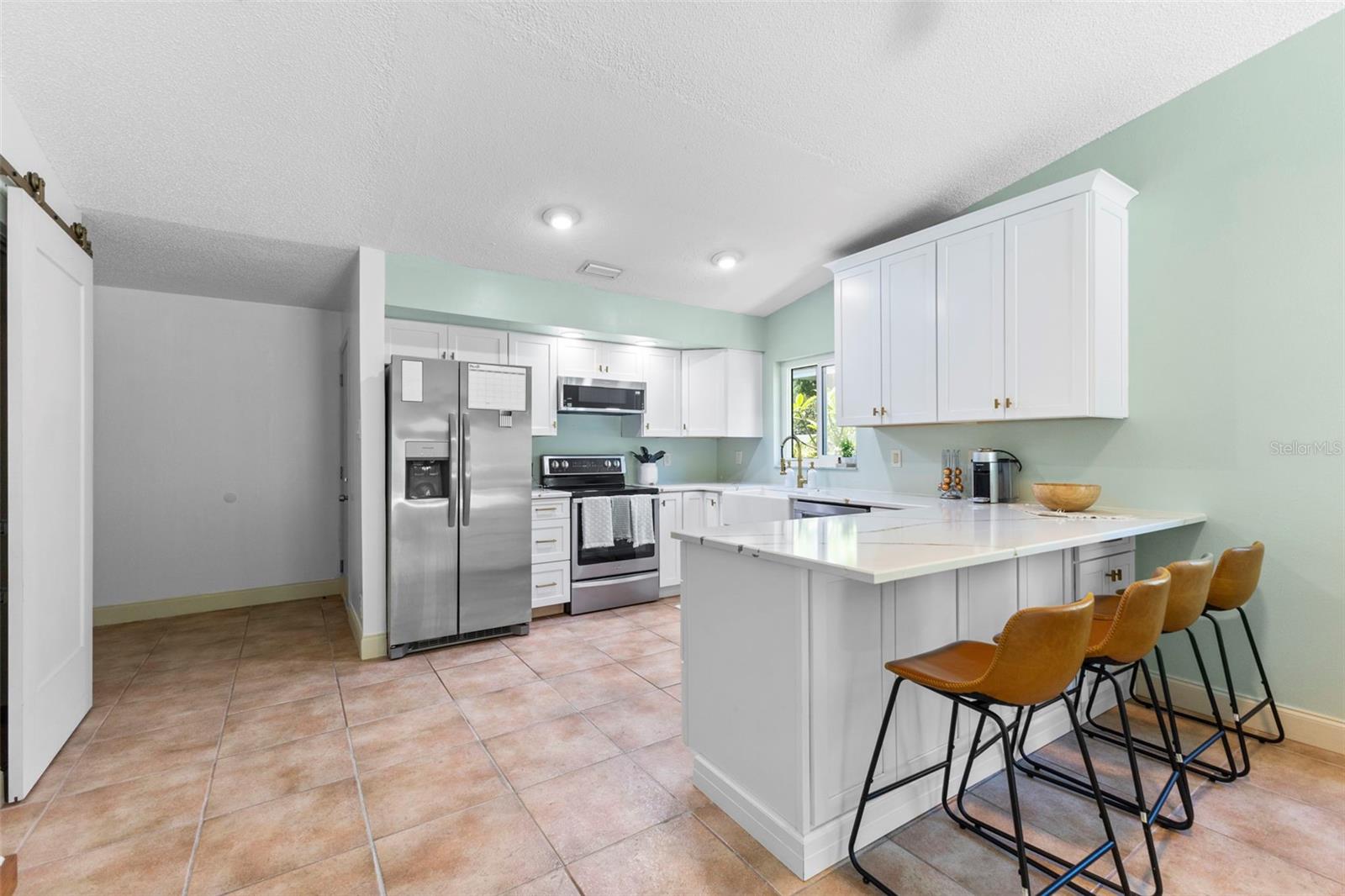 133 SE MADISON CIR N