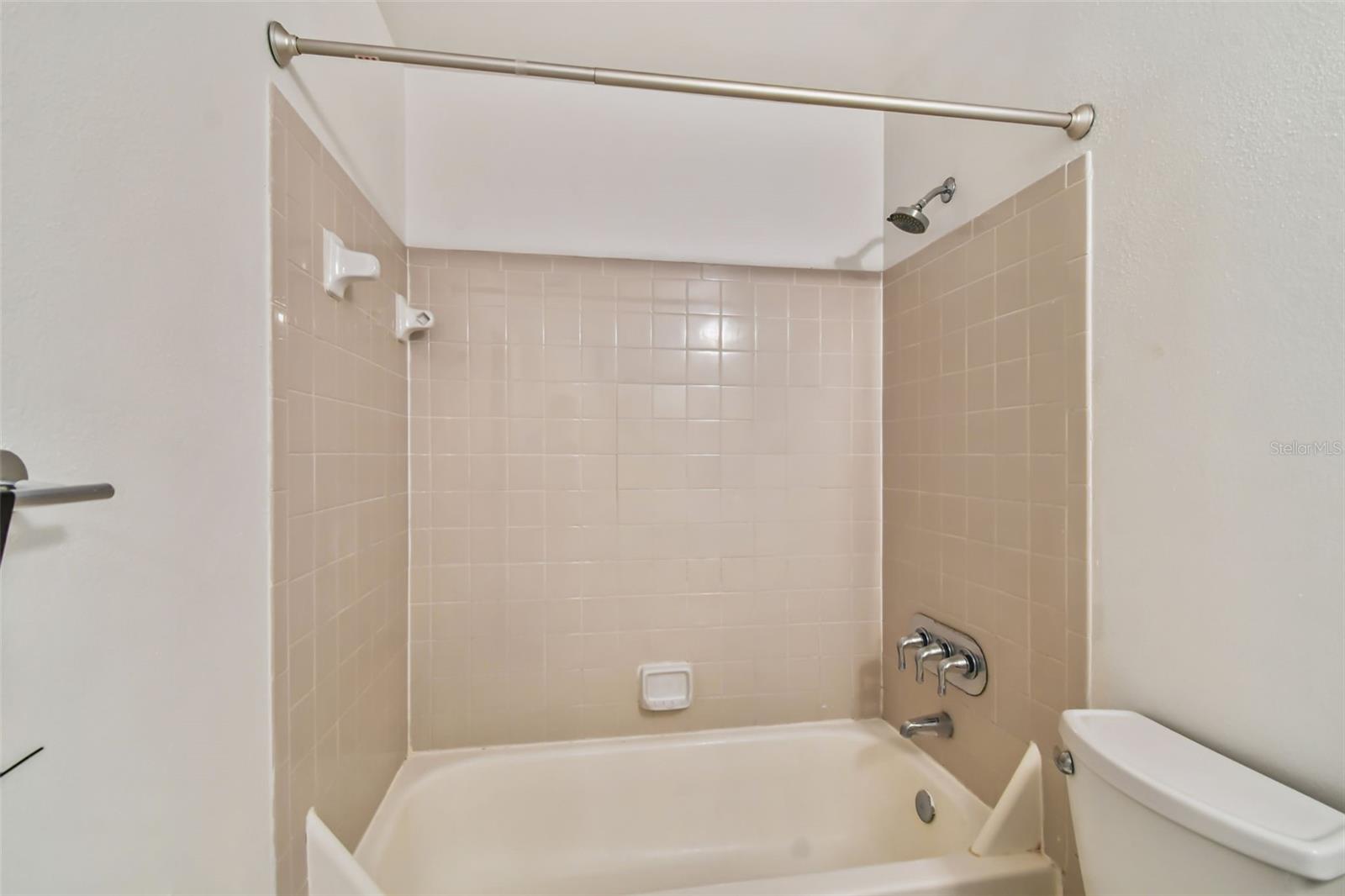 310 S DELAWARE AVE #F