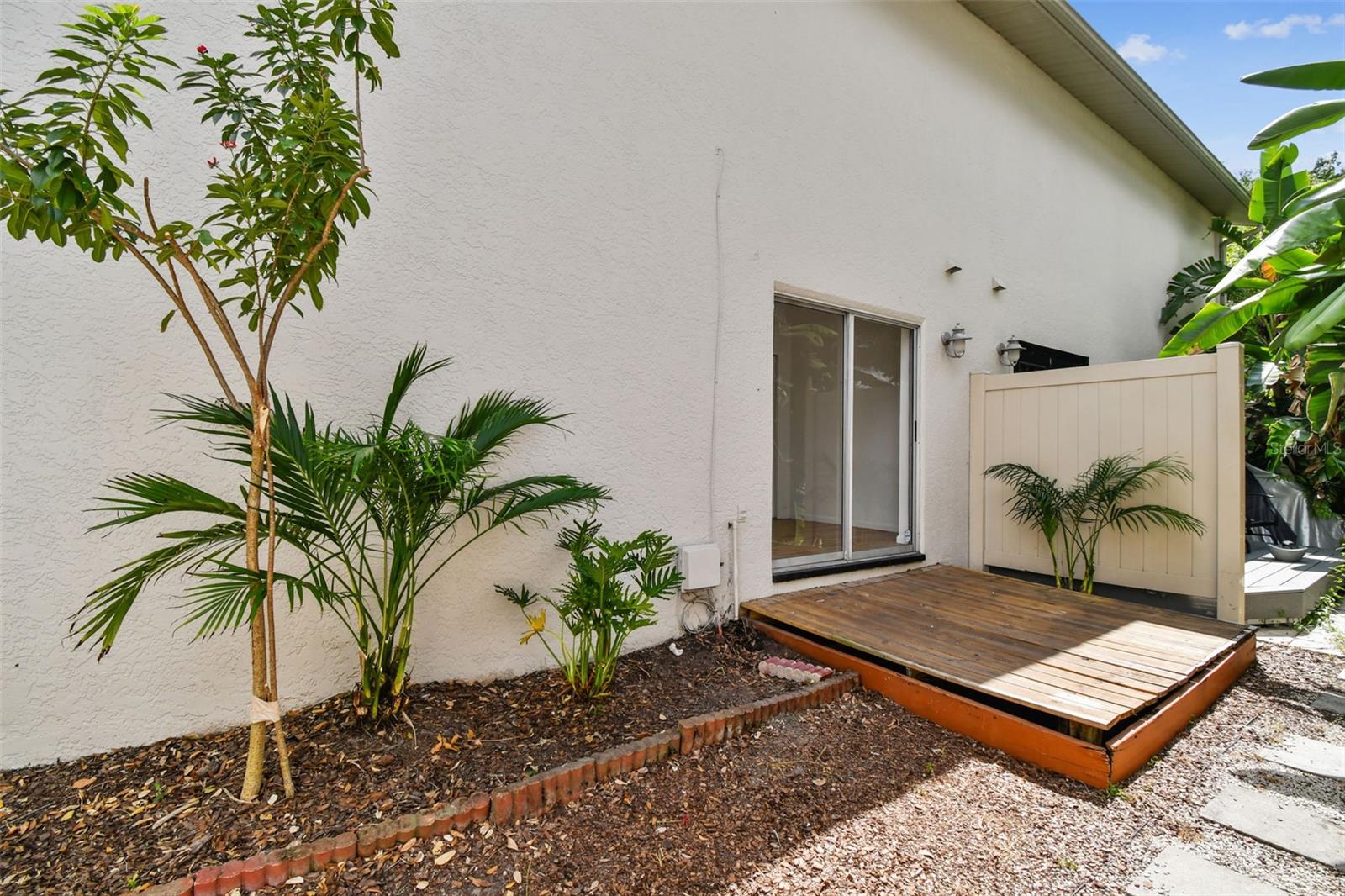 310 S DELAWARE AVE #F