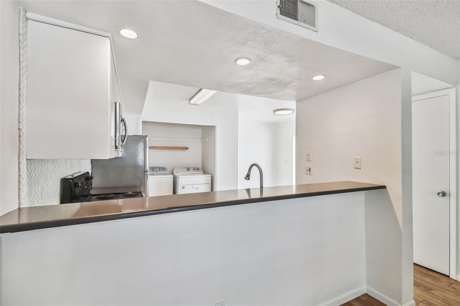 310 S DELAWARE AVE #F