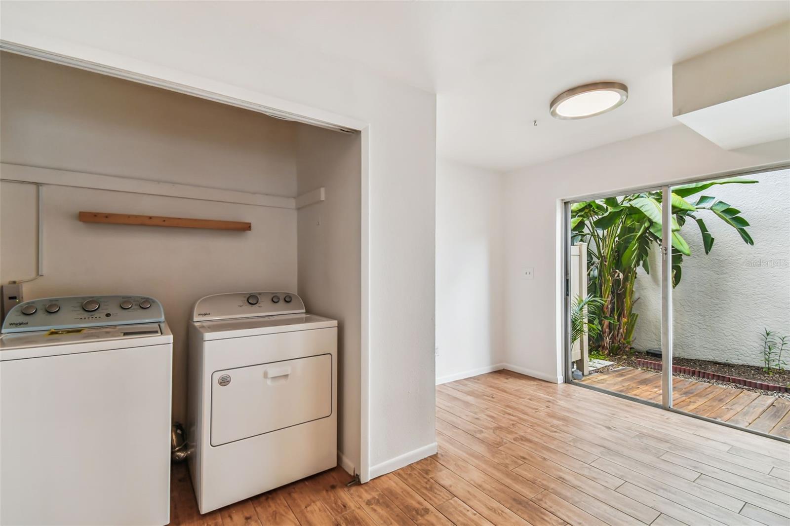 310 S DELAWARE AVE #F