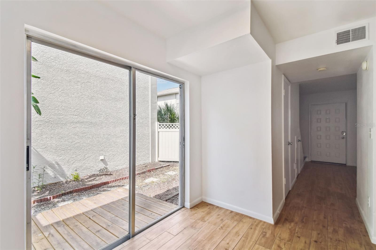 310 S DELAWARE AVE #F