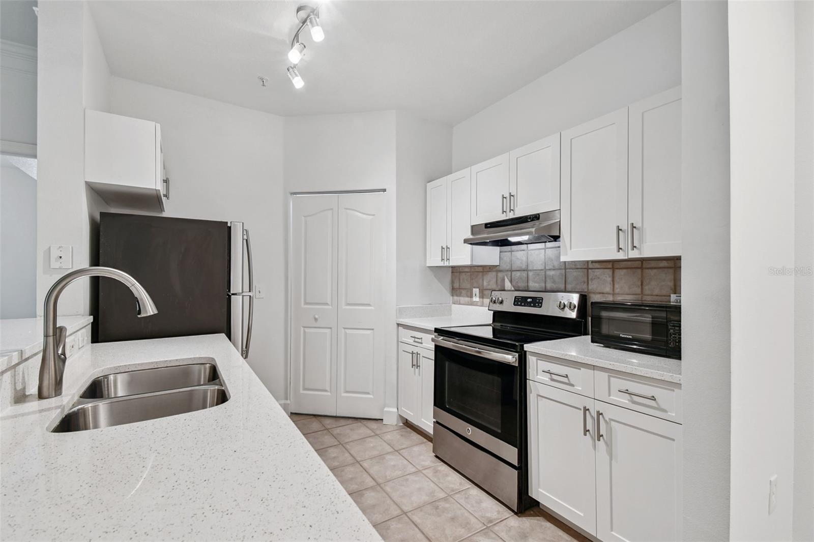 4207 S DALE MABRY HWY #2113