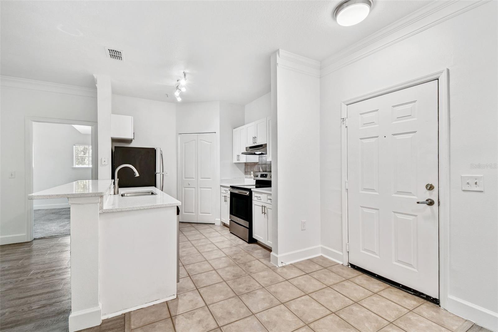 4207 S DALE MABRY HWY #2113