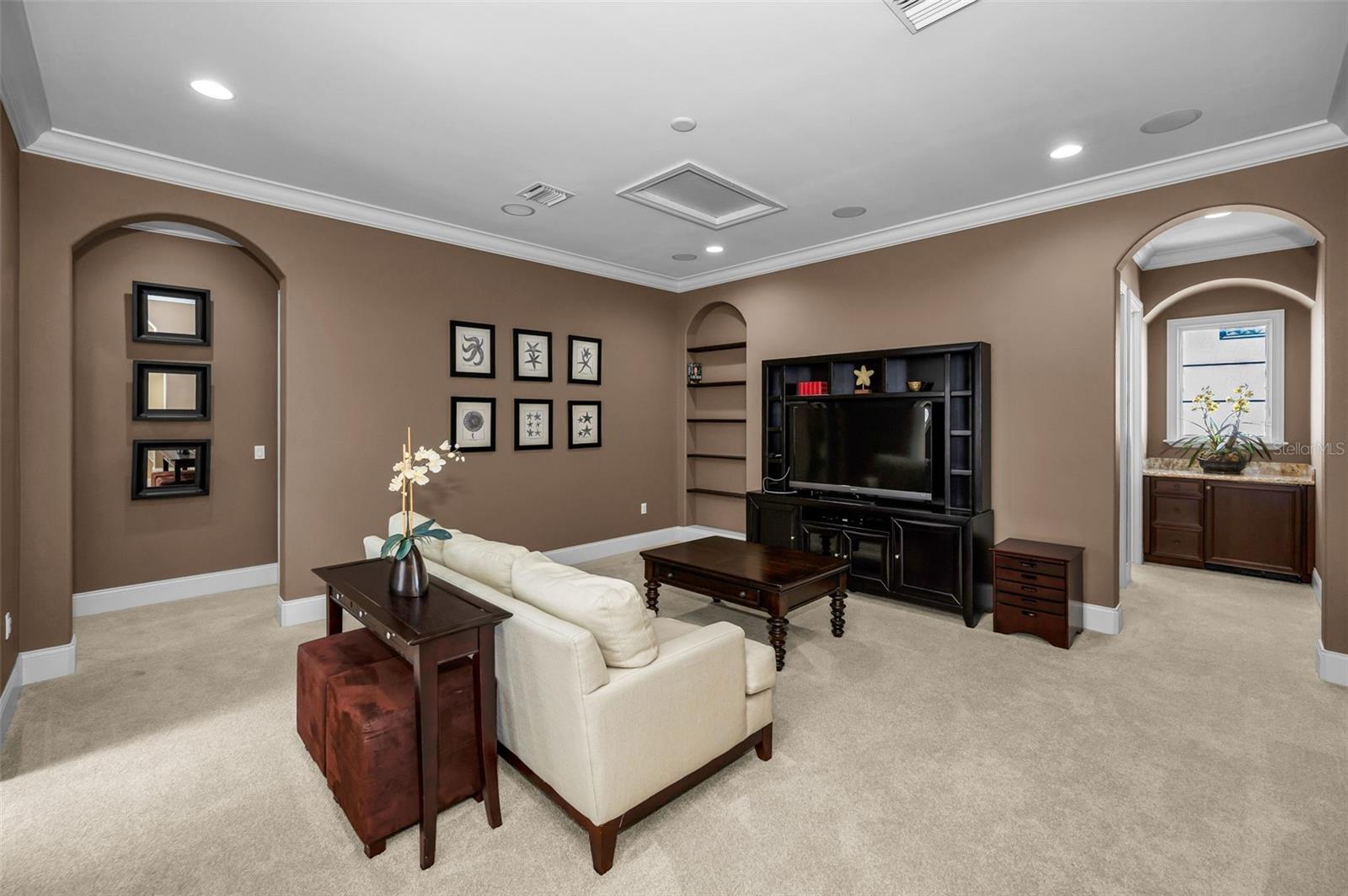 801 BRIGHTWATERS BLVD NE