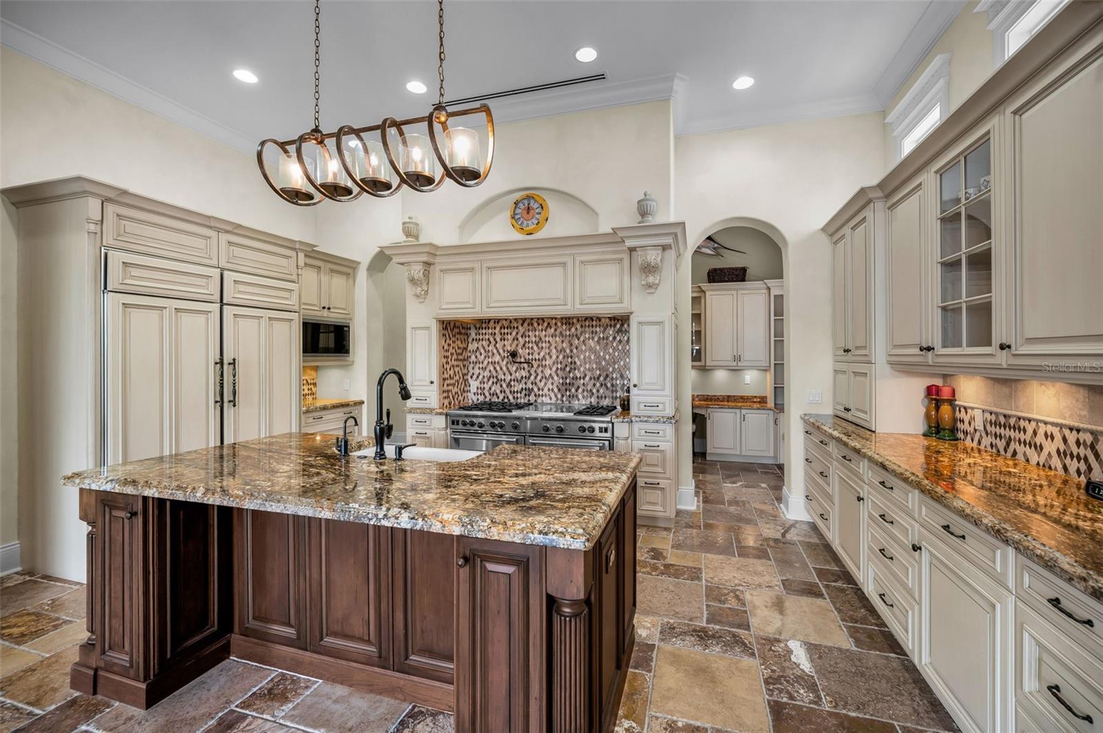 801 BRIGHTWATERS BLVD NE