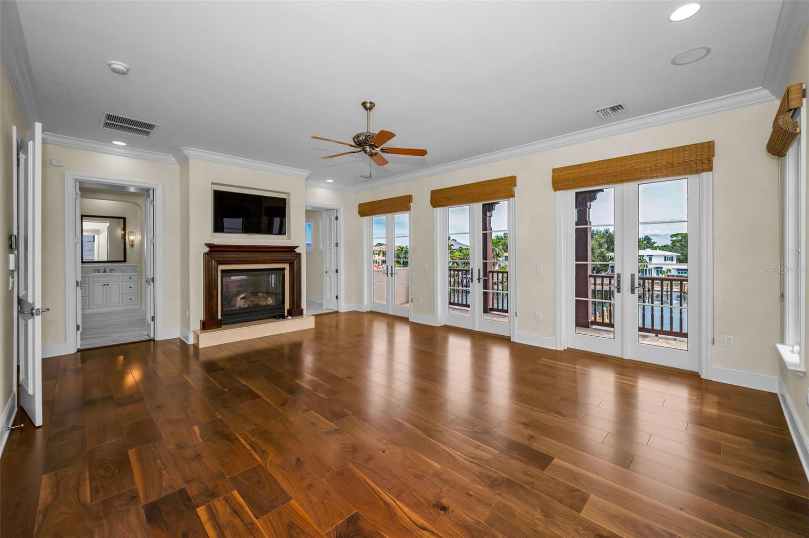 801 BRIGHTWATERS BLVD NE