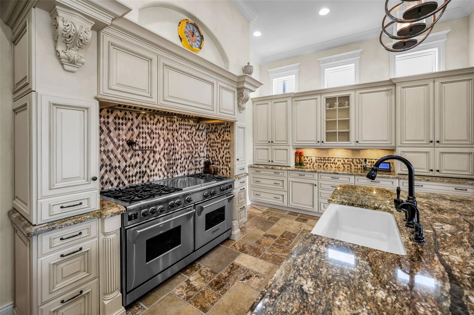 801 BRIGHTWATERS BLVD NE