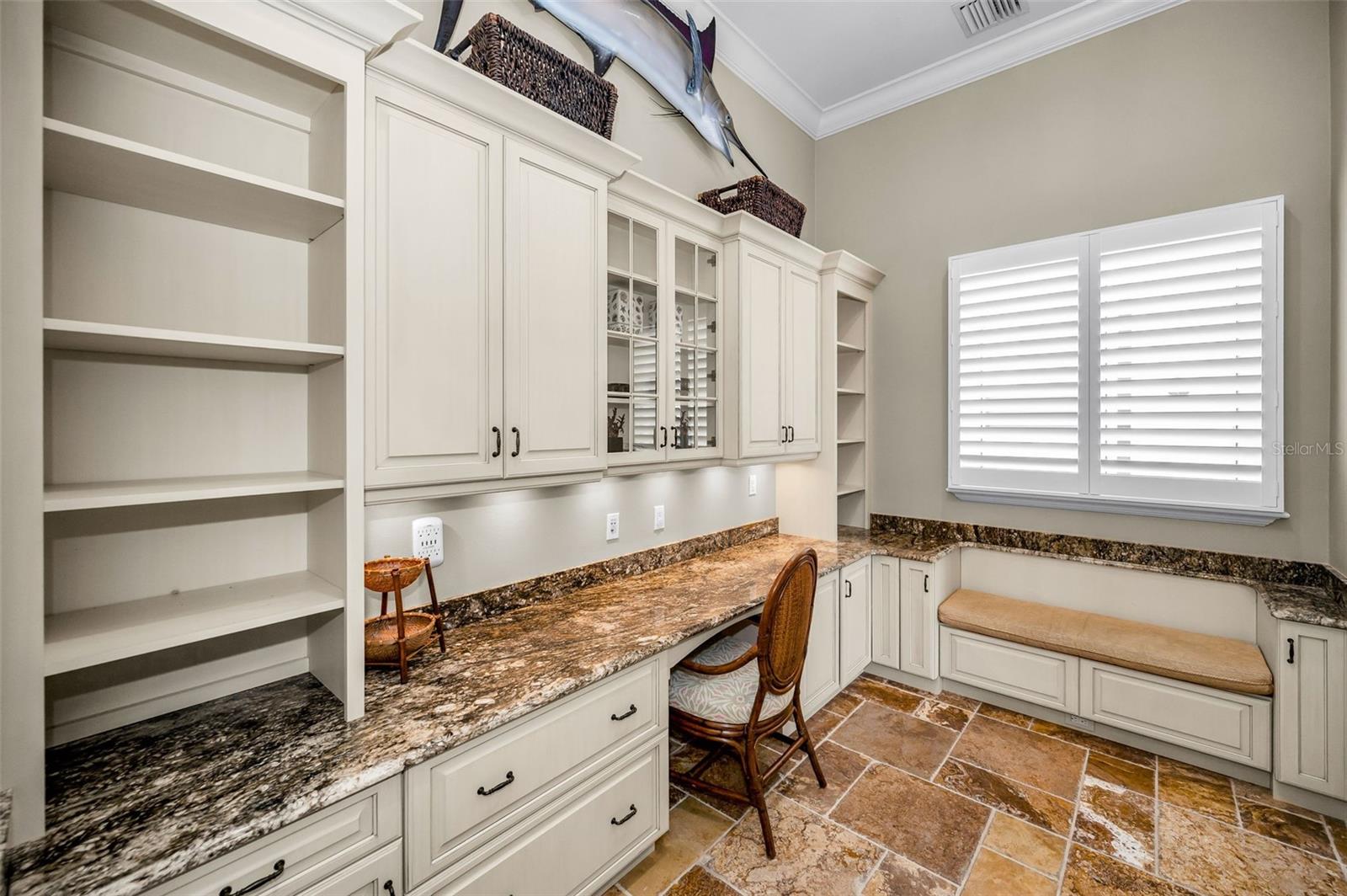 801 BRIGHTWATERS BLVD NE