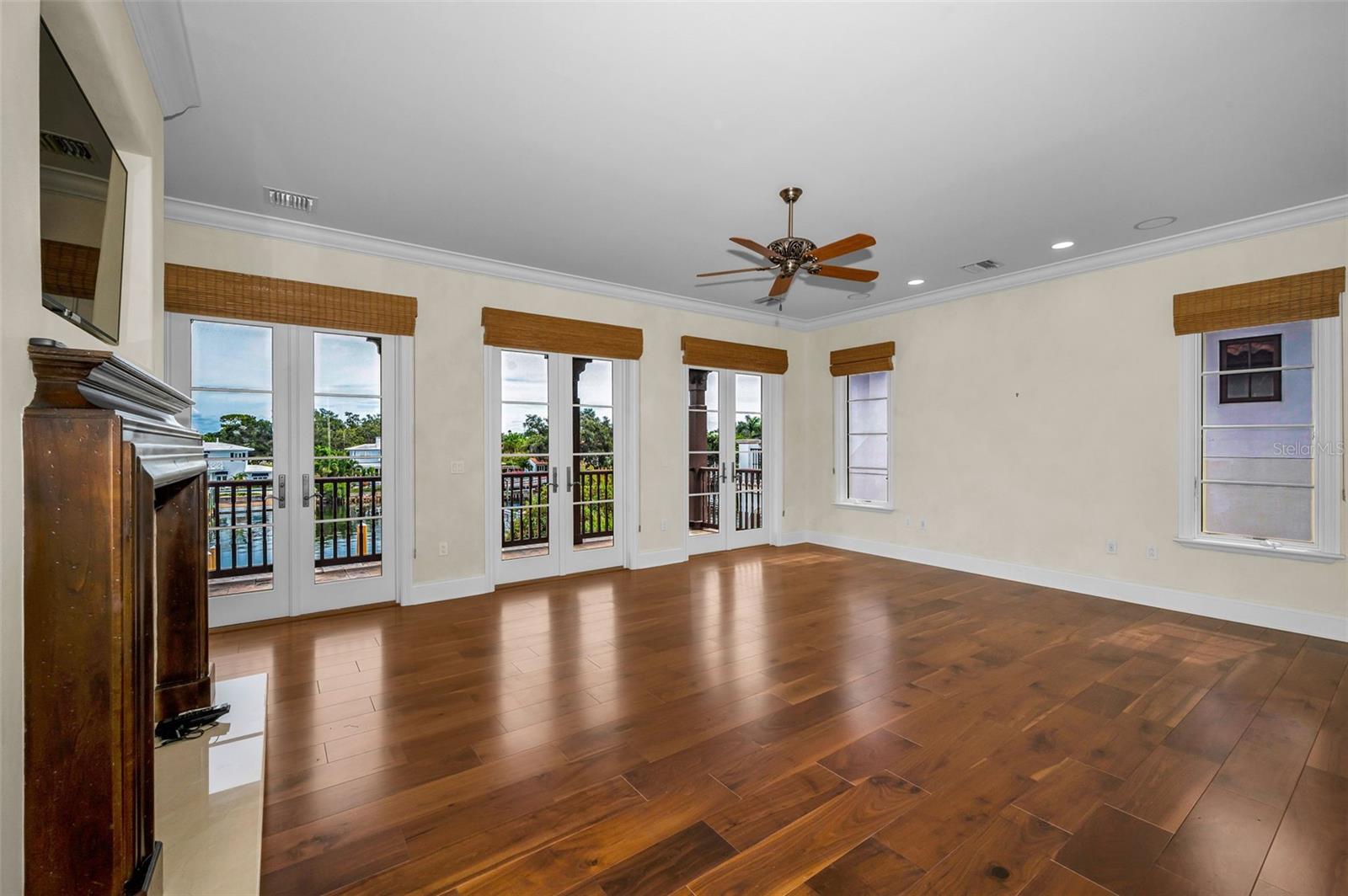 801 BRIGHTWATERS BLVD NE