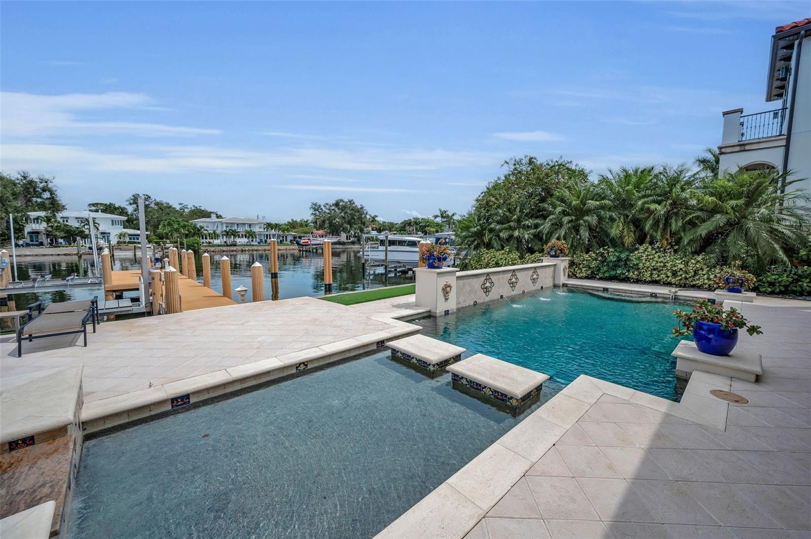 801 BRIGHTWATERS BLVD NE