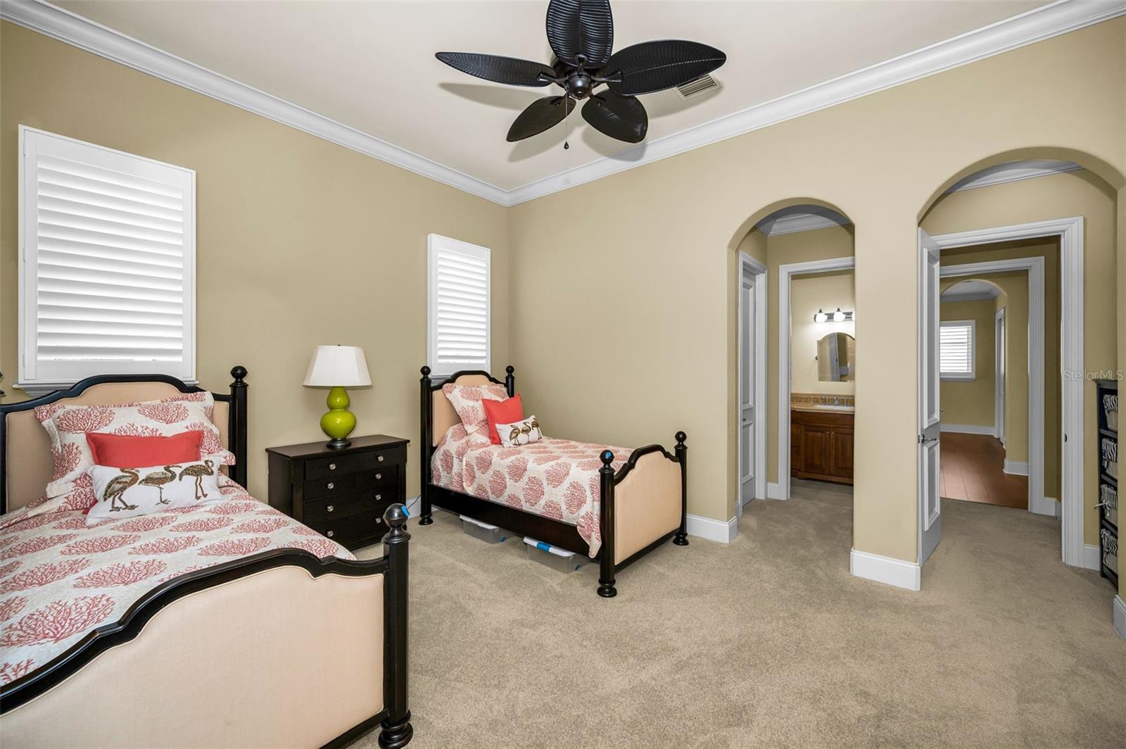 801 BRIGHTWATERS BLVD NE