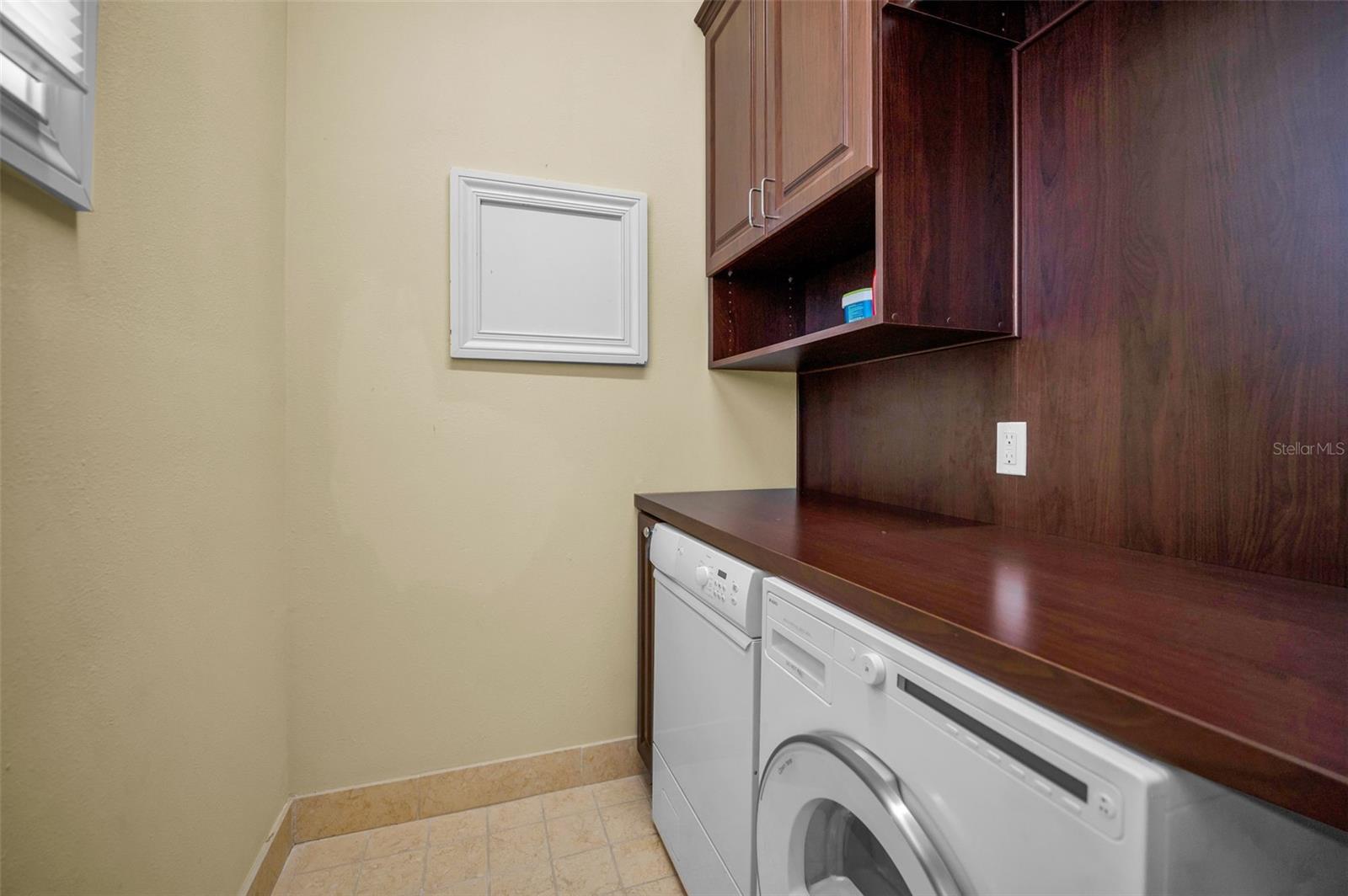 801 BRIGHTWATERS BLVD NE