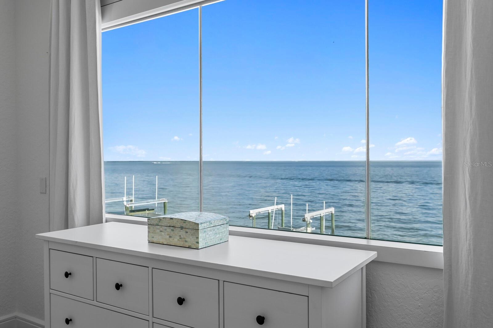 1936 CAROLINA AVE NE