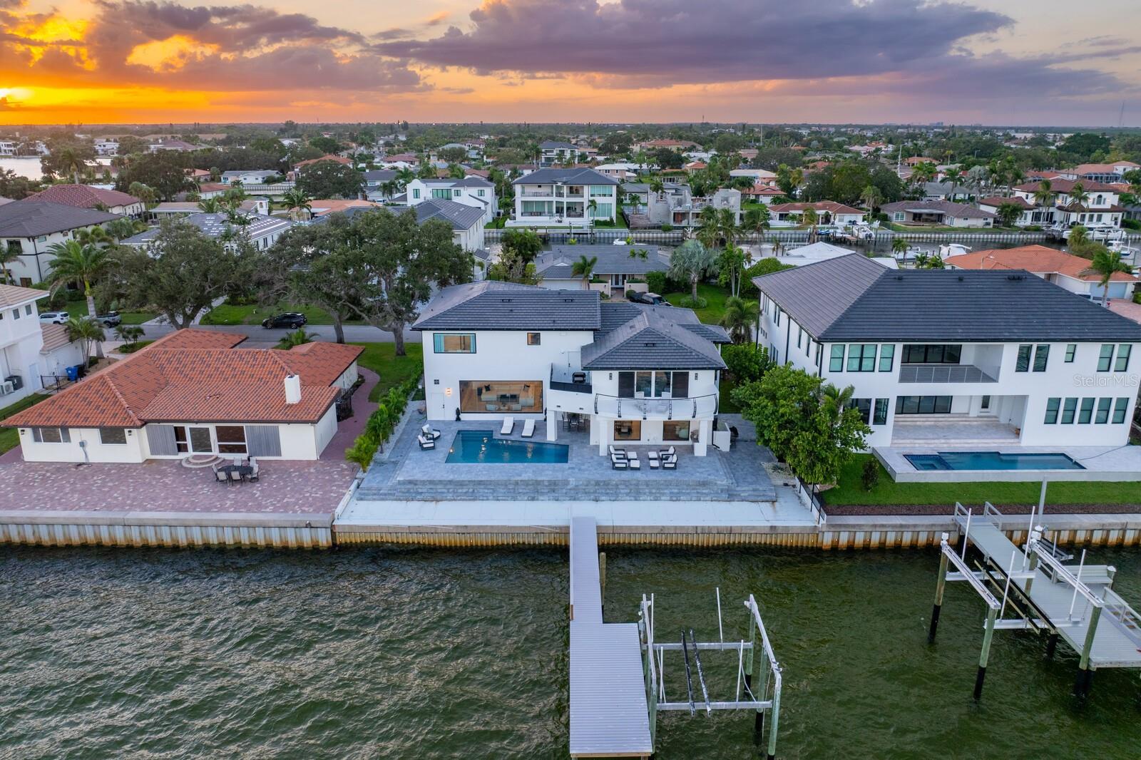 1936 CAROLINA AVE NE