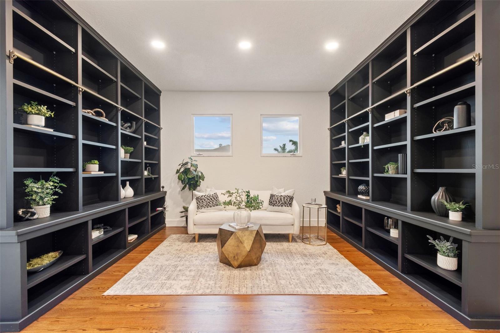 1936 CAROLINA AVE NE