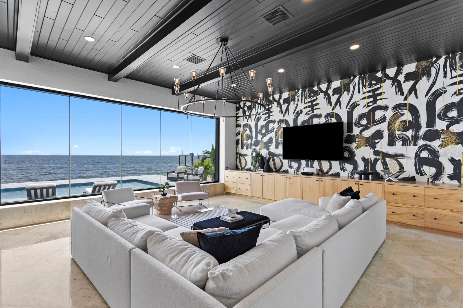 1936 CAROLINA AVE NE