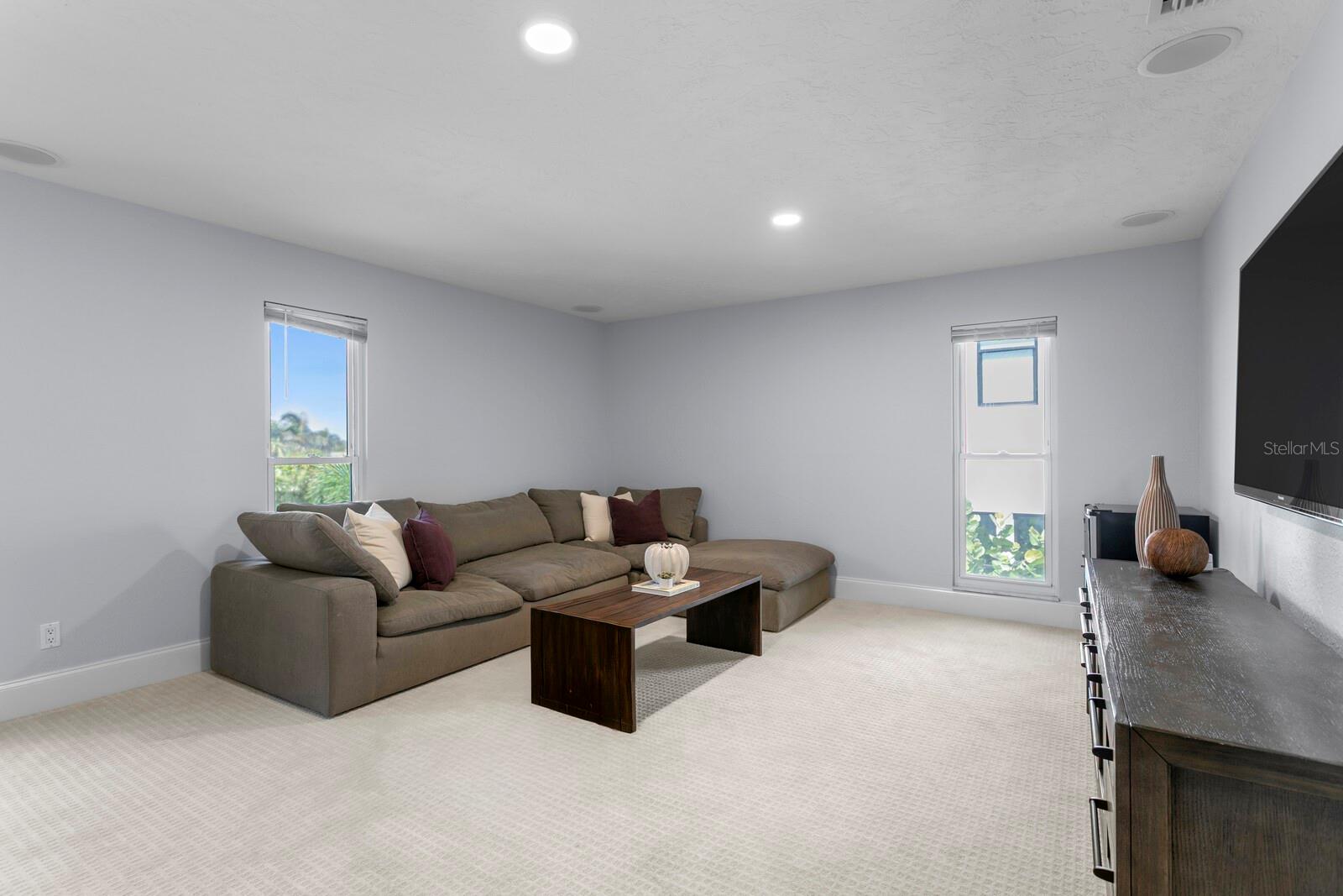 1936 CAROLINA AVE NE