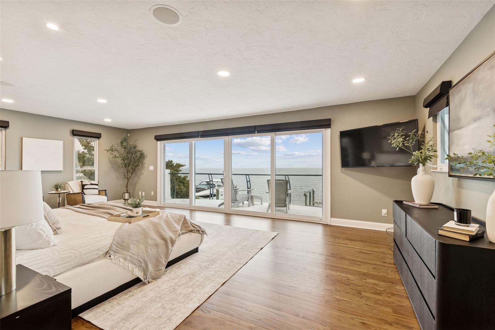 1936 CAROLINA AVE NE