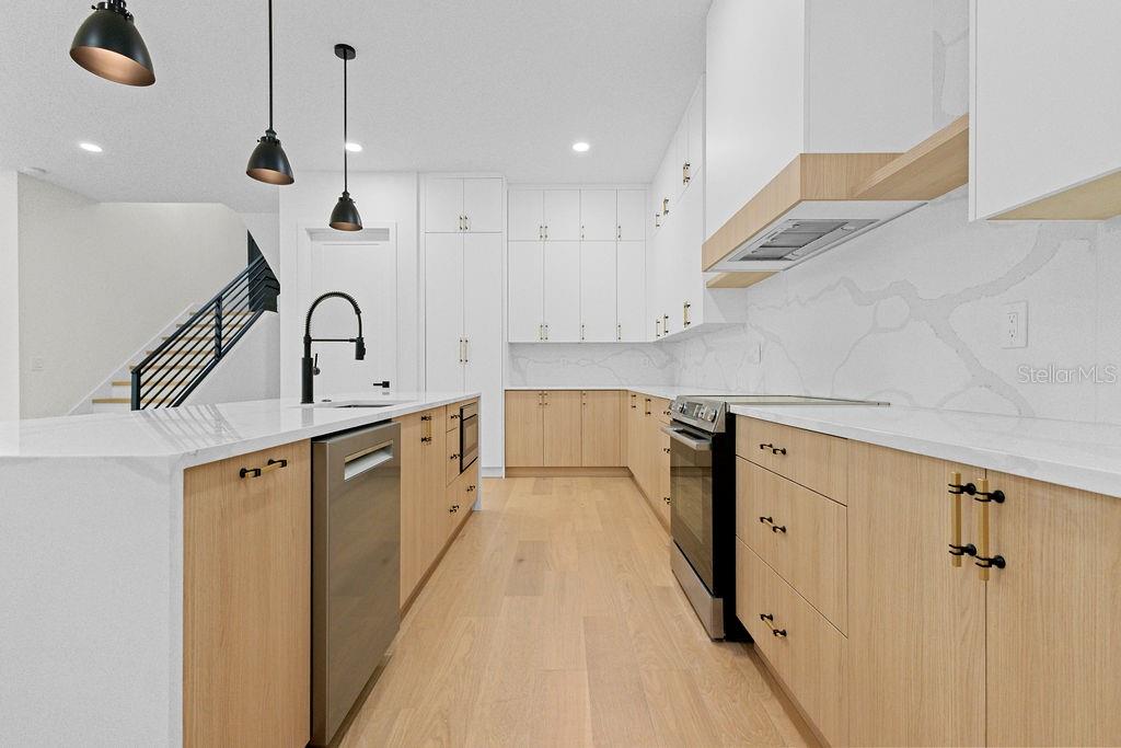 3202 W LA SALLE ST