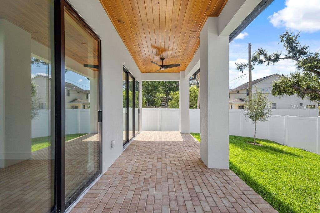 3202 W LA SALLE ST