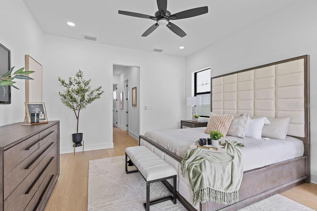 3206 W LA SALLE ST