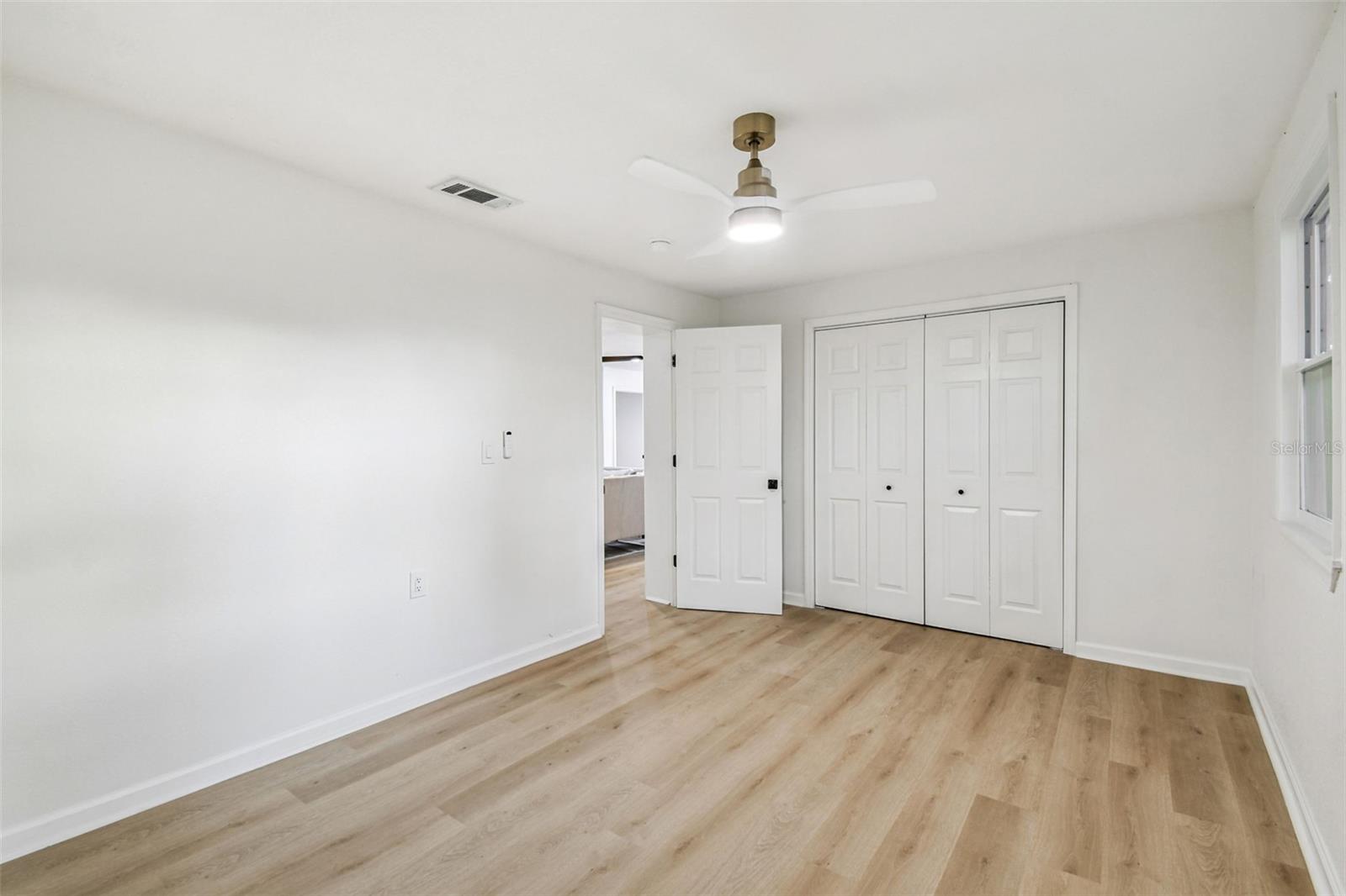 3320 W VILLA ROSA ST