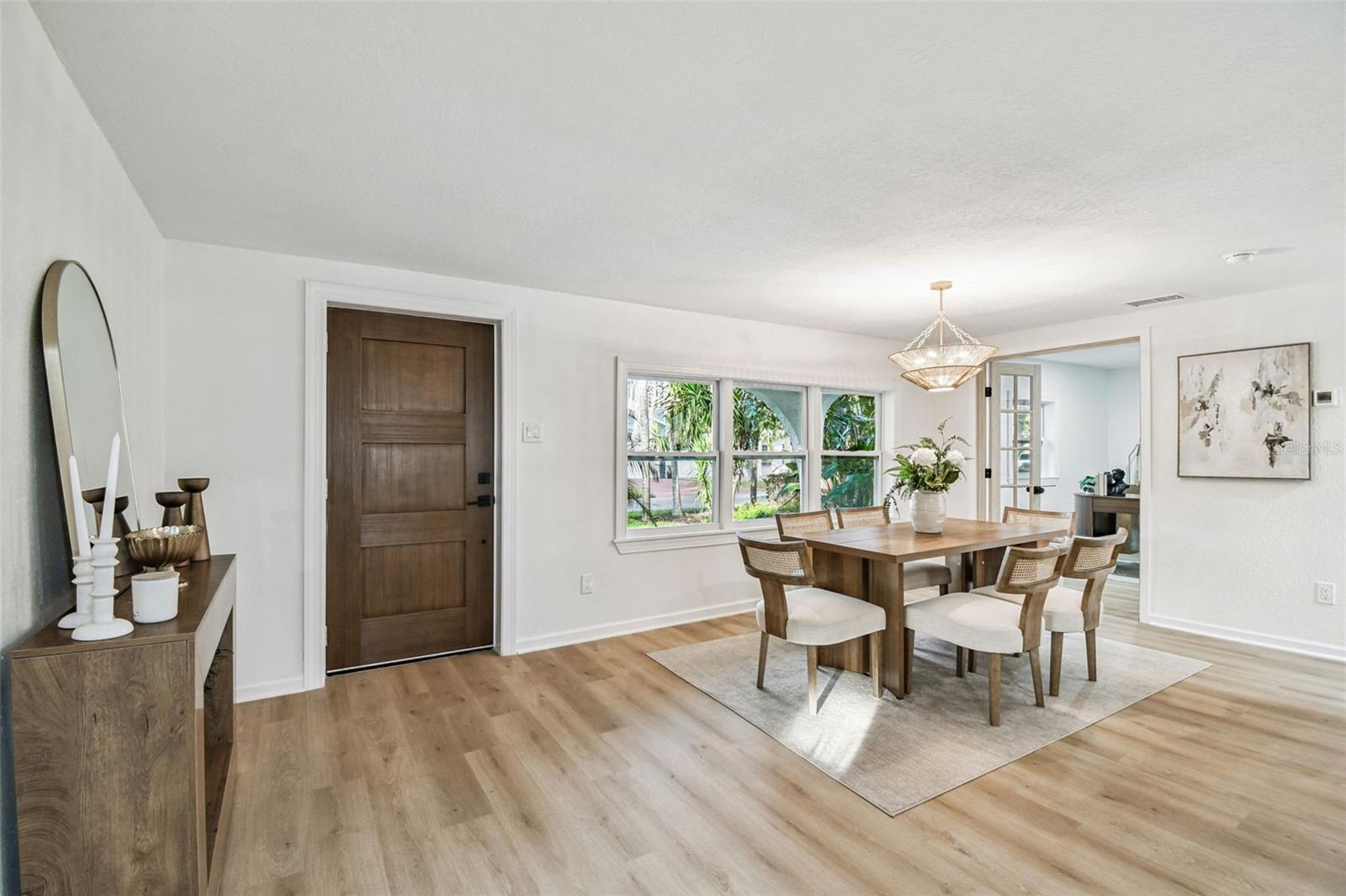 3320 W VILLA ROSA ST