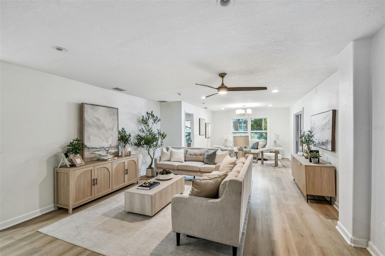 3320 W VILLA ROSA ST