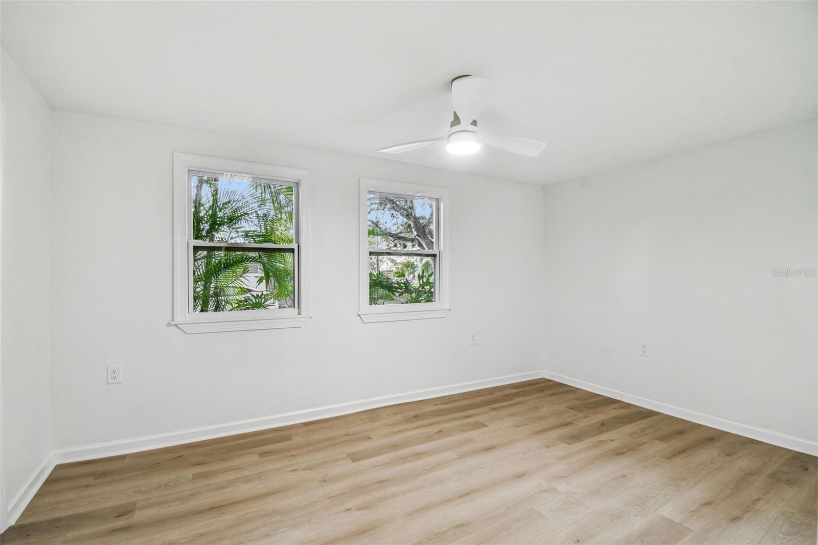 3320 W VILLA ROSA ST