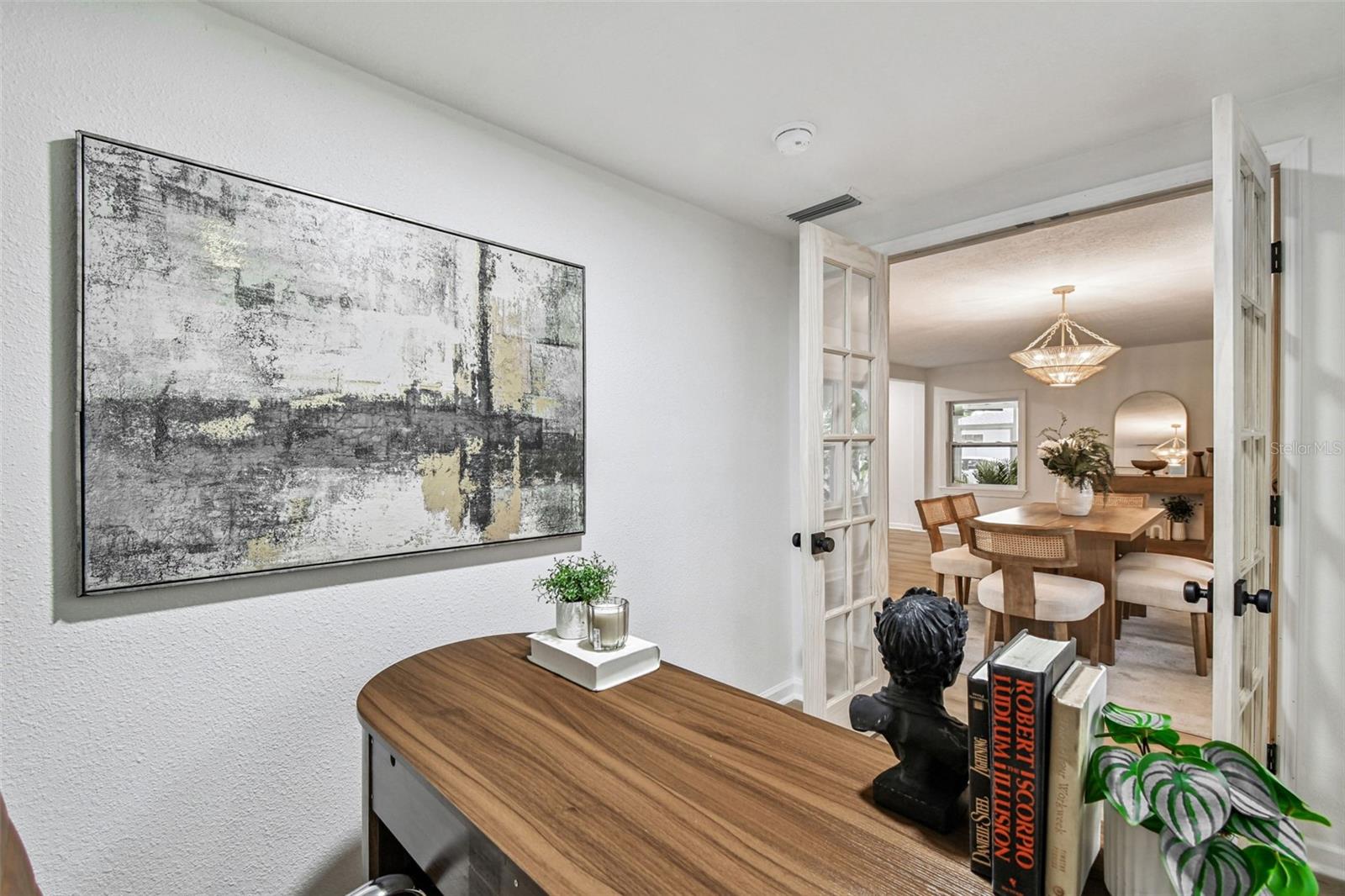 3320 W VILLA ROSA ST