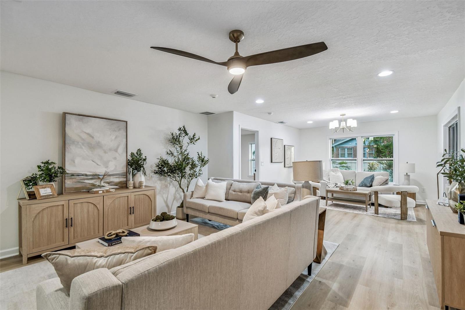 3320 W VILLA ROSA ST