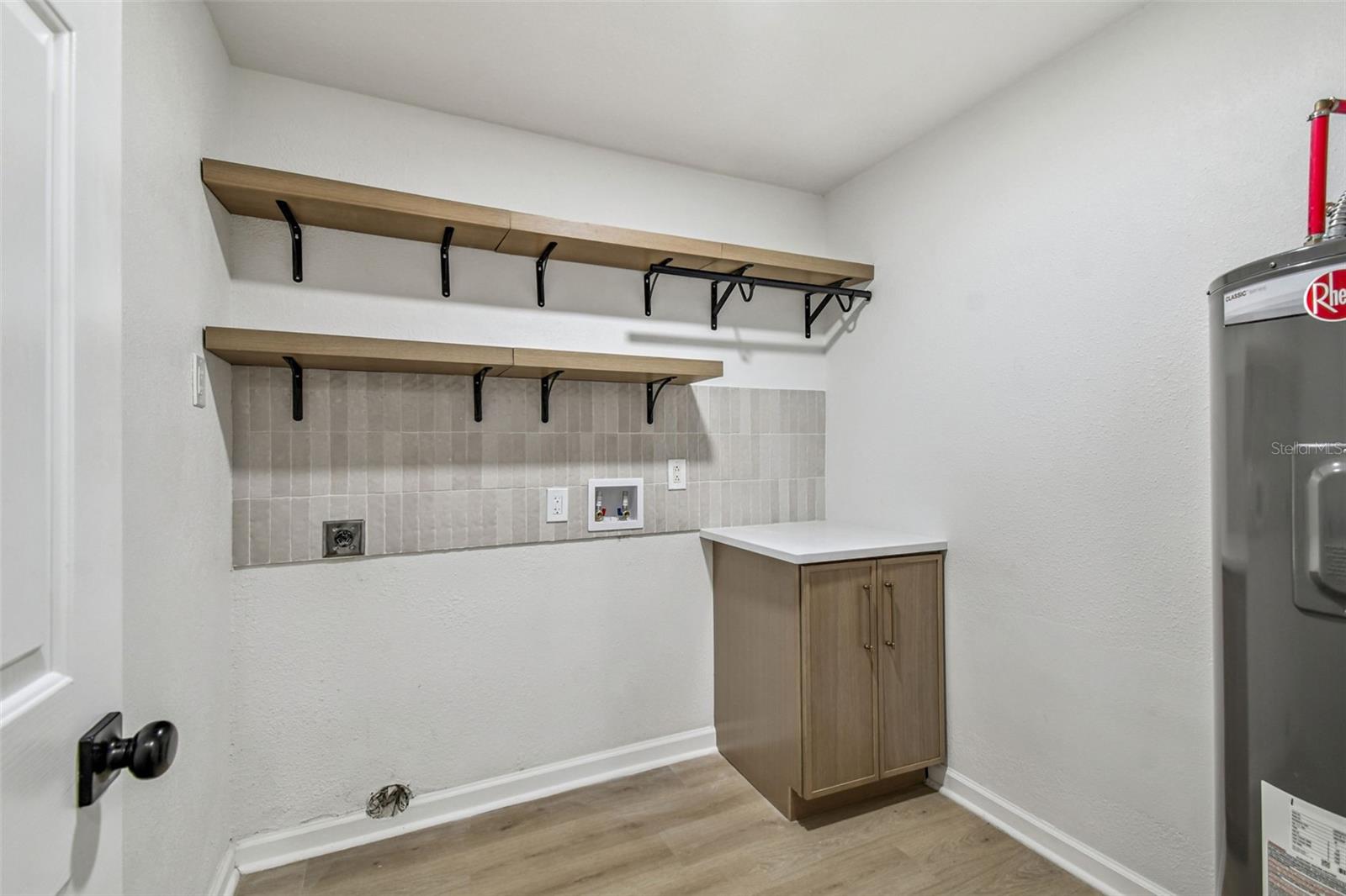 3320 W VILLA ROSA ST