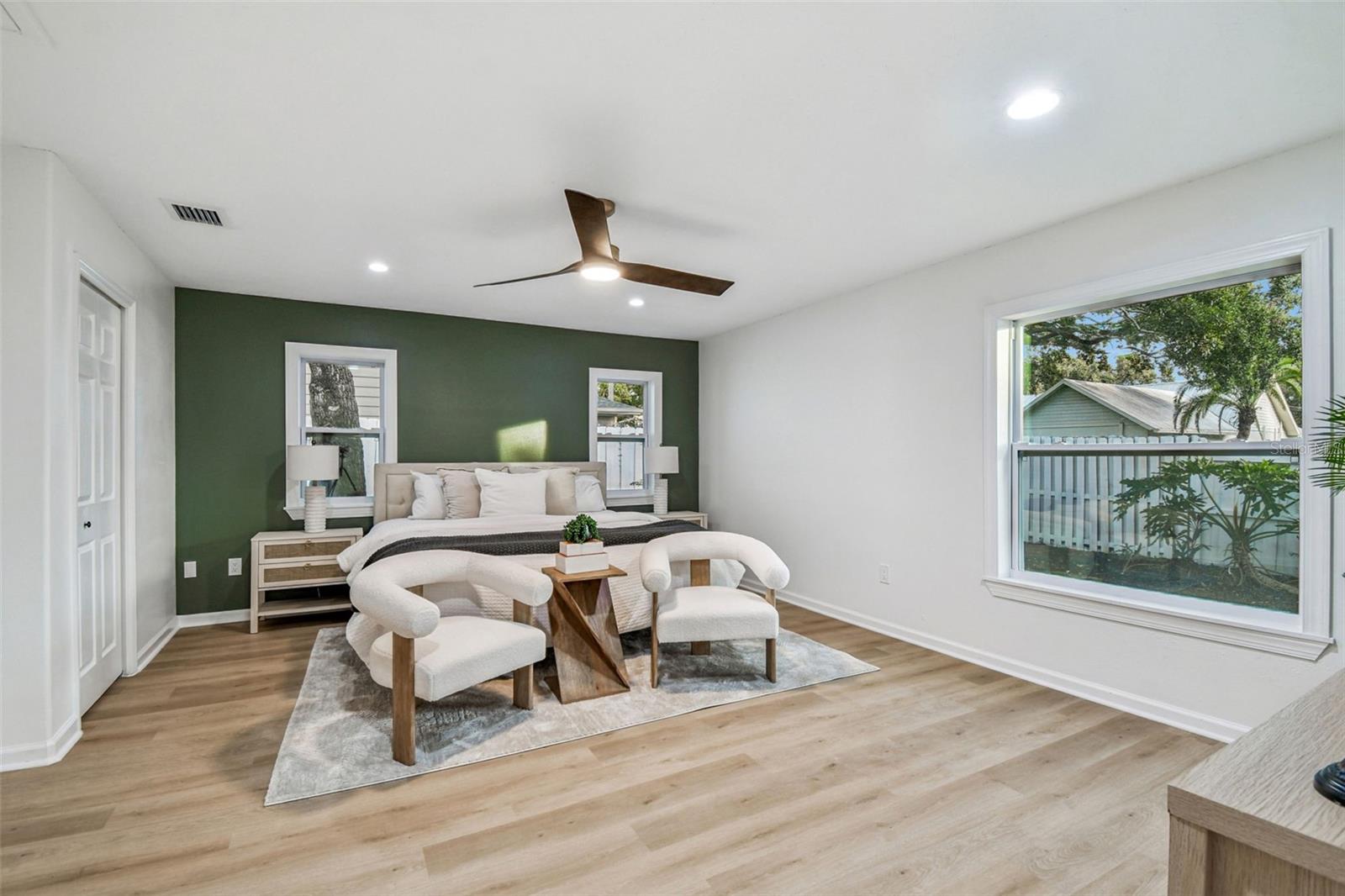 3320 W VILLA ROSA ST