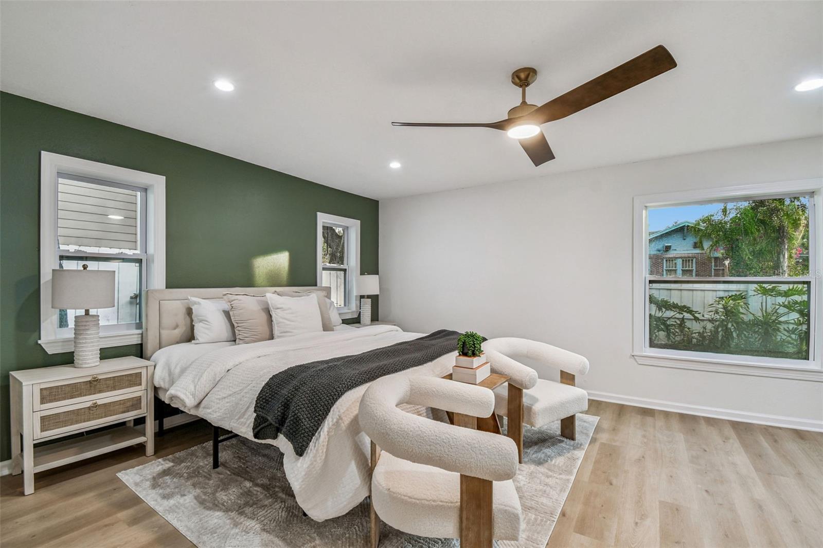 3320 W VILLA ROSA ST