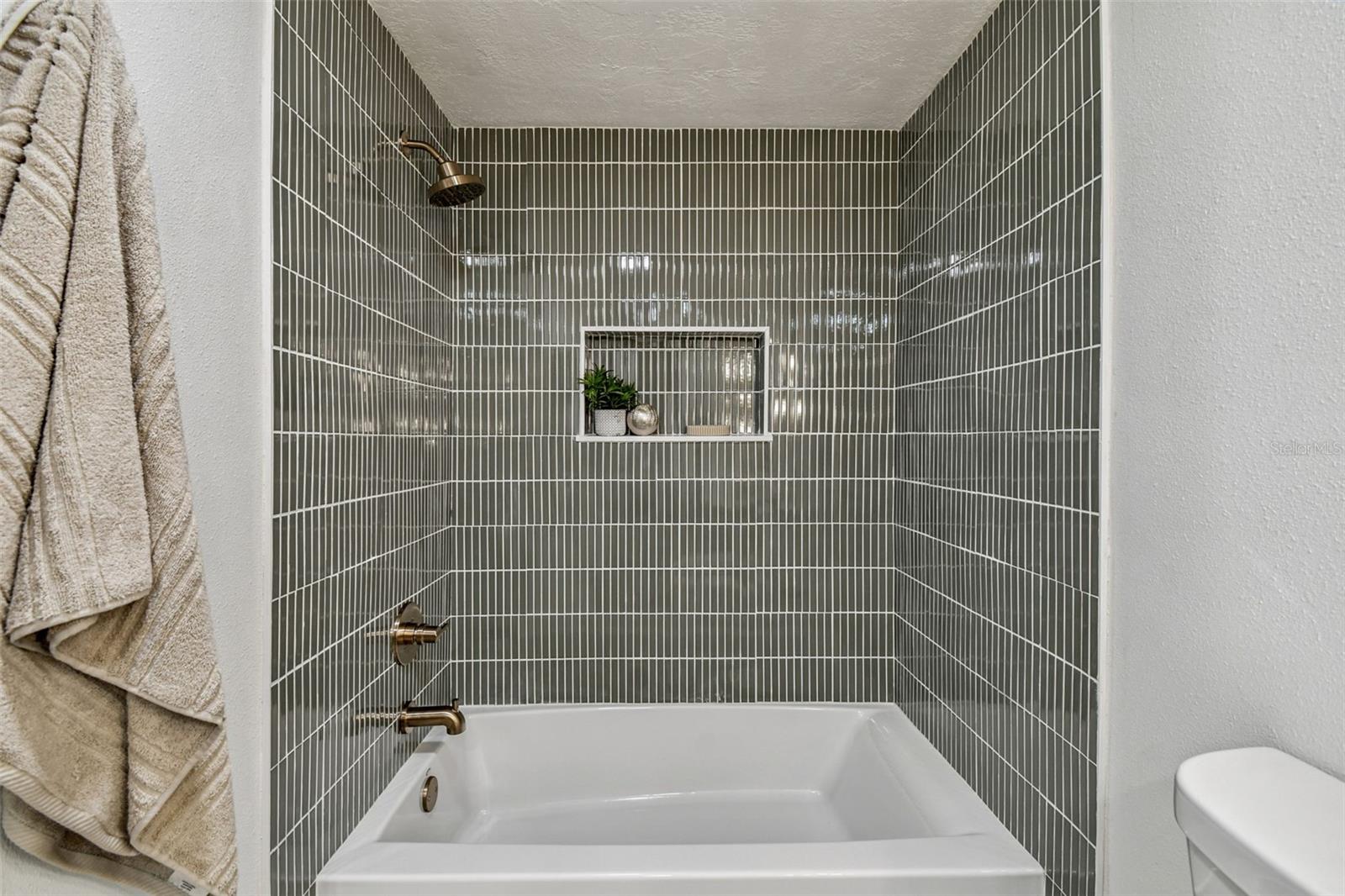 3320 W VILLA ROSA ST