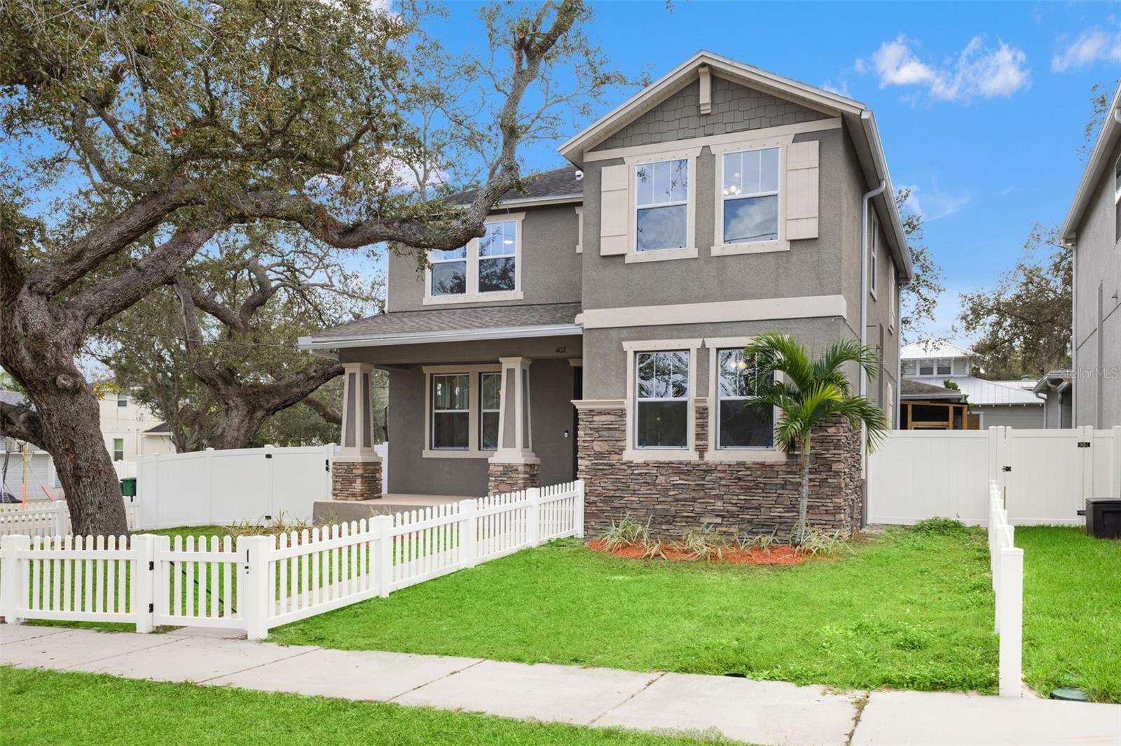 402 W HANNA AVE