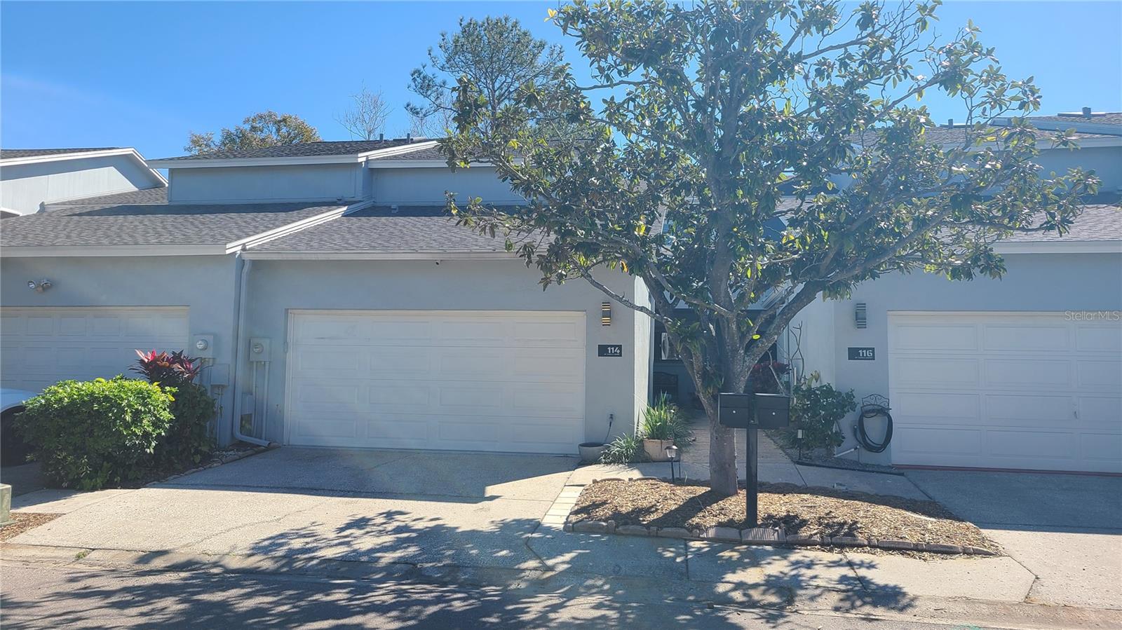 114 W TARGA CT