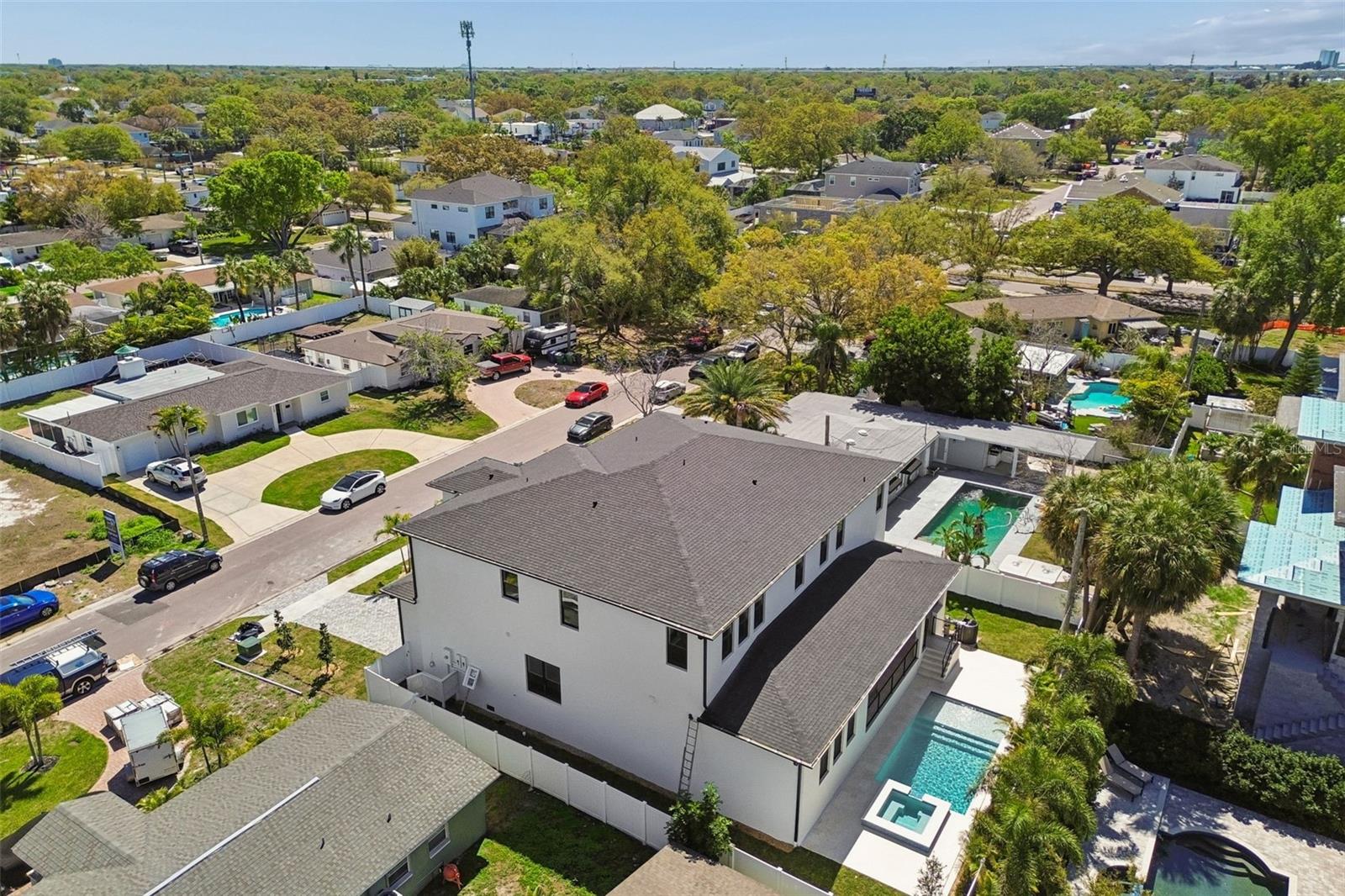 3407 S LIGHTNER DR