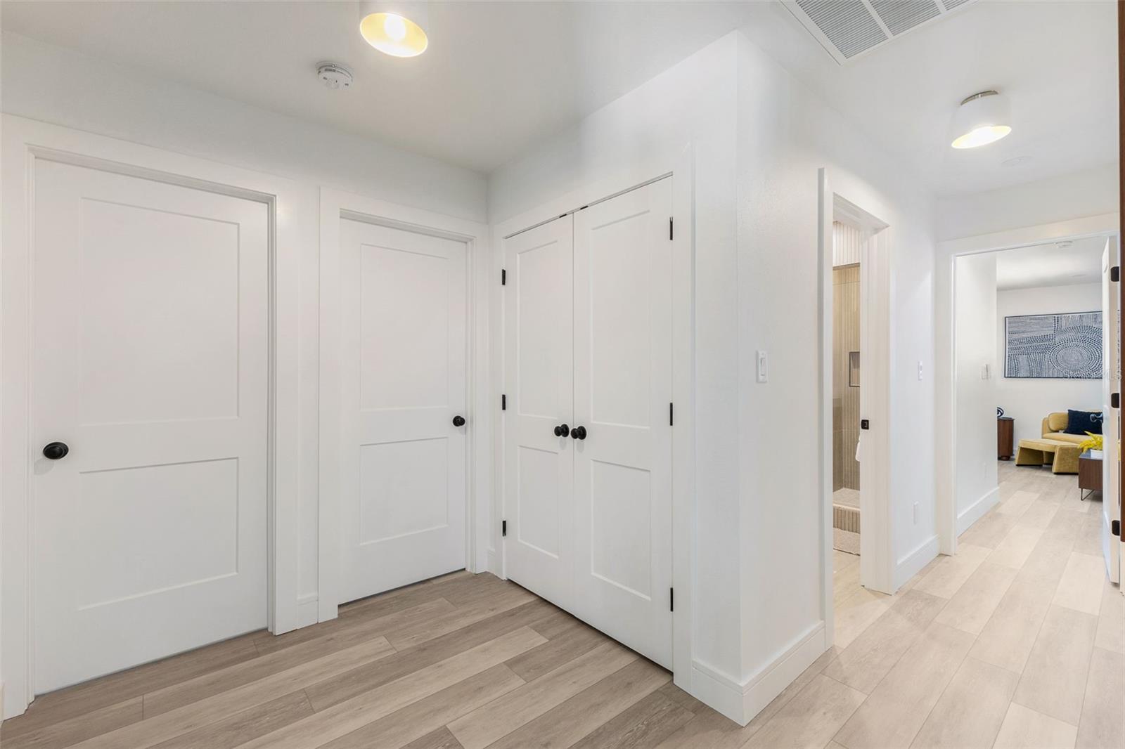 4618 BAYSHORE BLVD NE