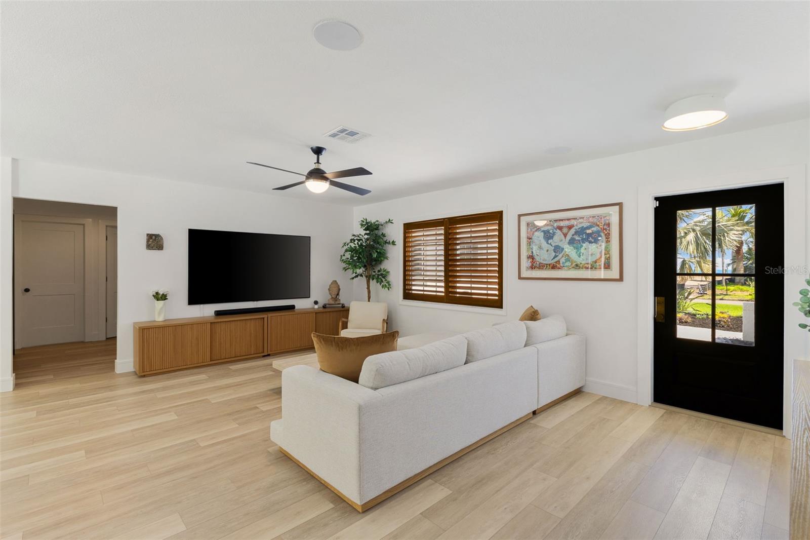 4618 BAYSHORE BLVD NE